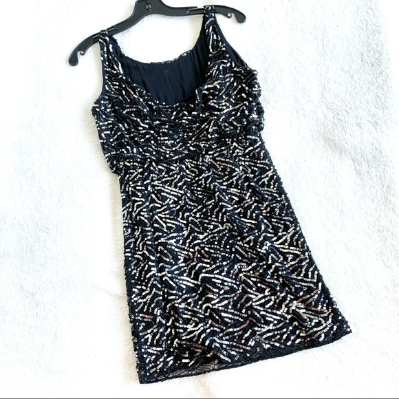 NWT Alice + Olivia Sparkling Sequins Embroidered Tank Dress Black 8/M - Picture 3 of 11